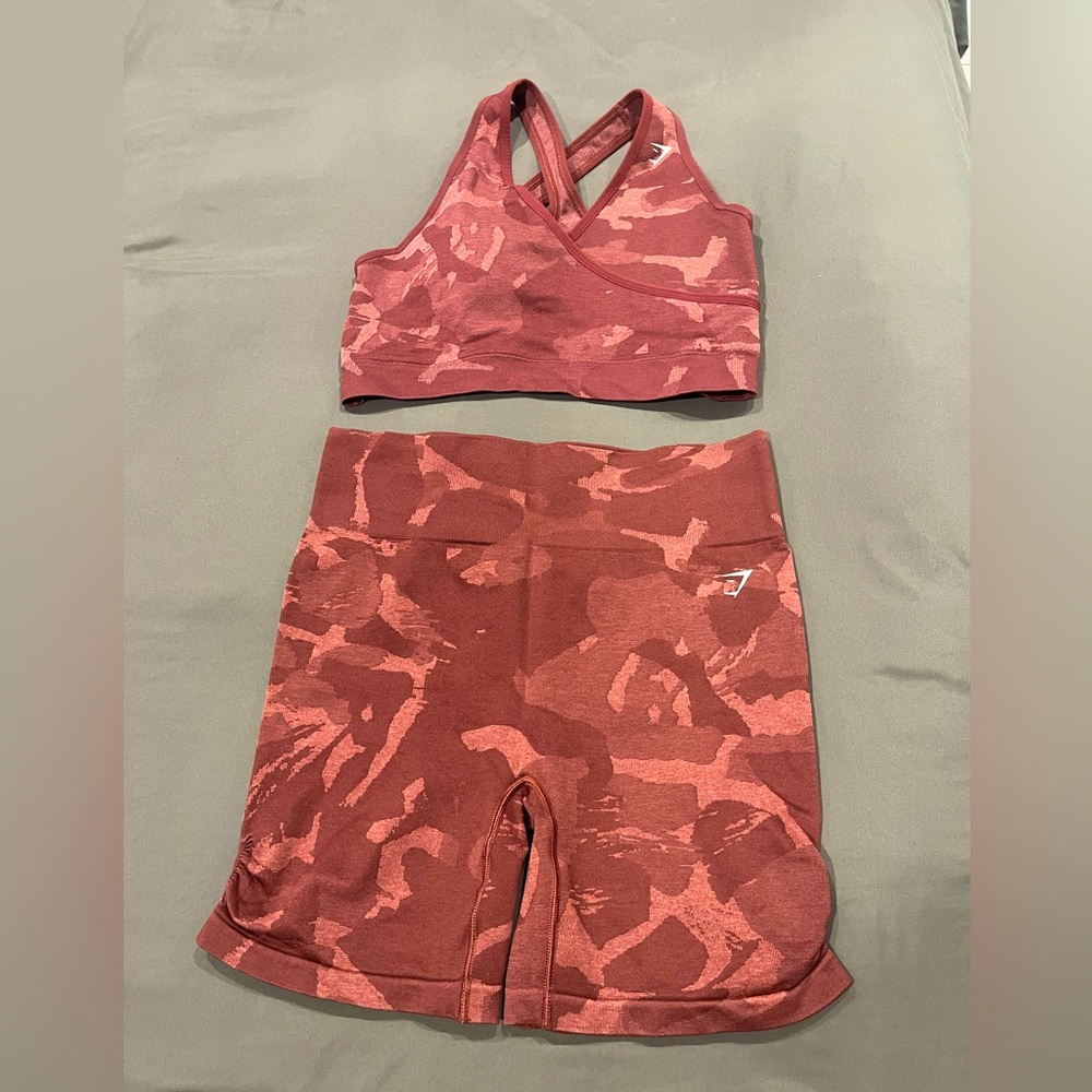 Gymshark Shorts & Sport bra